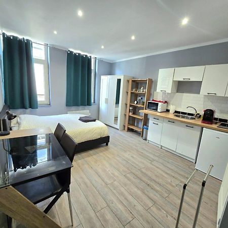 Appartement Hypercentre 301 +Wifi+Independant+ Cuisine Toilette Salle De Bain Privative Valenciennes Dış mekan fotoğraf