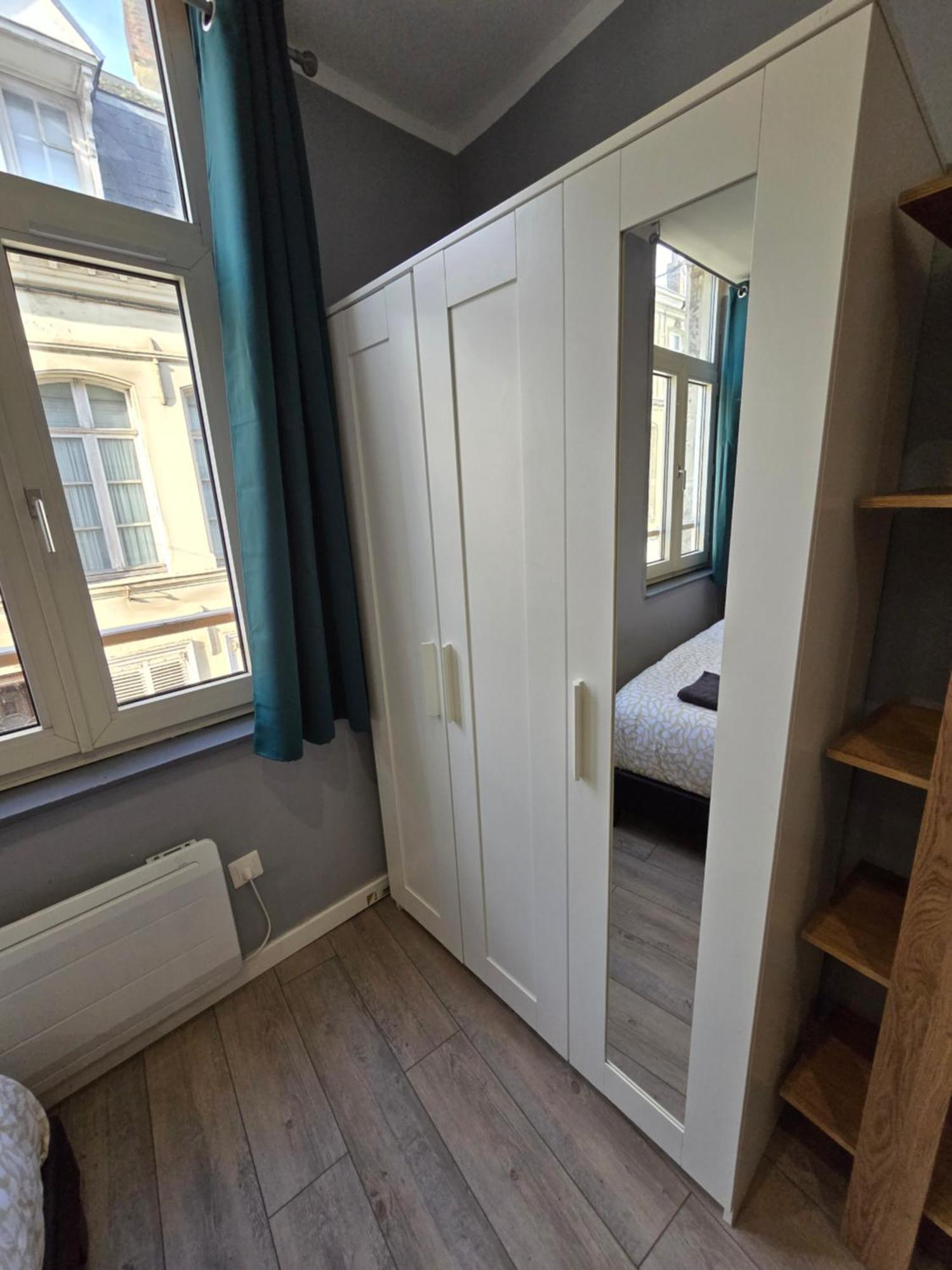 Appartement Hypercentre 301 +Wifi+Independant+ Cuisine Toilette Salle De Bain Privative Valenciennes Dış mekan fotoğraf